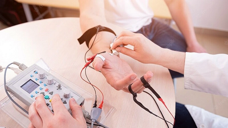 В яких випадках електроміонейрографія або електроміографія протипоказані